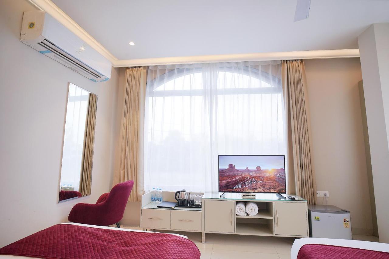 אמריצר Hotel Green Land Heights מראה חיצוני תמונה